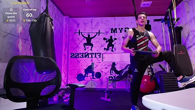 Dustin Sonne online show from 09-29-25, 03:33