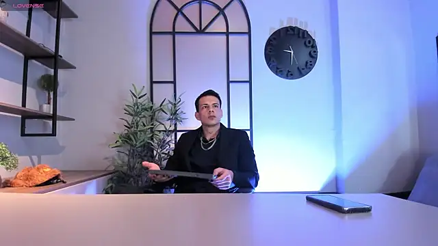 Dustin Sonne online show from 10-22-25, 03:51