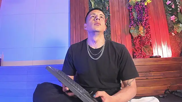 Dustin Sonne online show from 03-09-26, 03:21