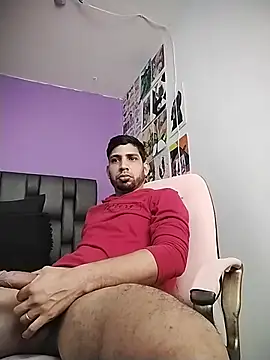 ashtoncooperr online show from 10-10-25, 05:28