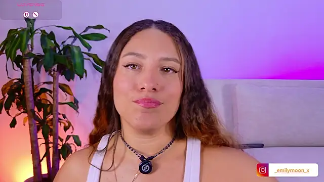 Snapshot of onlyemily_ chatting on 02-01-26, 01:15 onlyemily online show from 02-01-26, 01:15