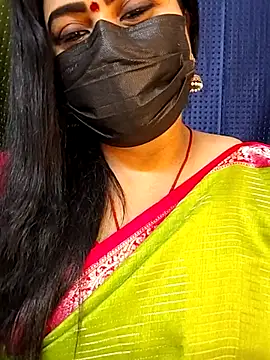 Snapshot of honey-flower chatting on 09-19-25, 06:48 honey-flower online show from 09-19-25, 06:48
