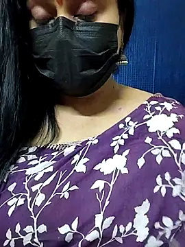 Snapshot of honey-flower chatting on 10-11-25, 07:29 honey-flower online show from 10-11-25, 07:29