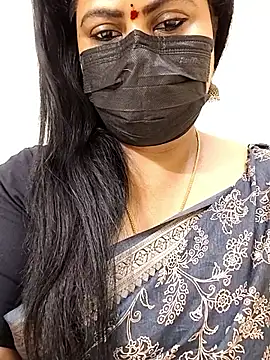 Snapshot of honey-flower chatting on 10-18-25, 03:09 honey-flower online show from 10-18-25, 03:09