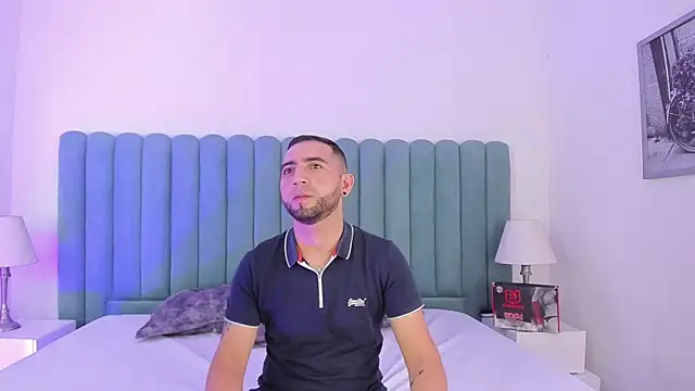 Snapshot of Lushian_ chatting on 06-19-26, 04:22 Lushian online show from 06-19-26, 04:22