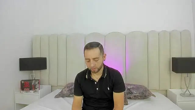 Snapshot of Lushian_ chatting on 06-26-26, 02:21 Lushian online show from 06-26-26, 02:21