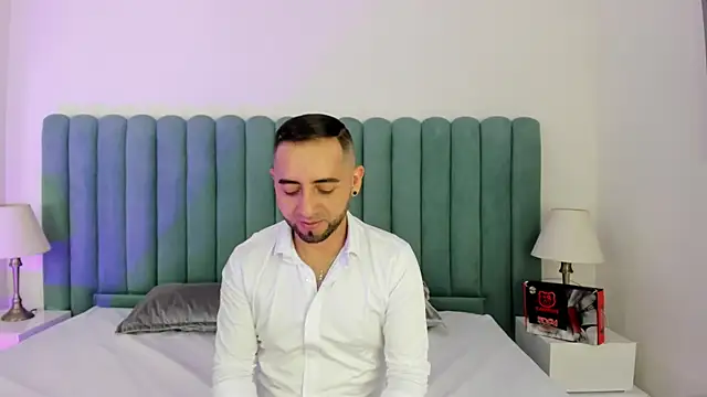 Snapshot of Lushian_ chatting on 07-11-26, 02:53 Lushian online show from 07-11-26, 02:53