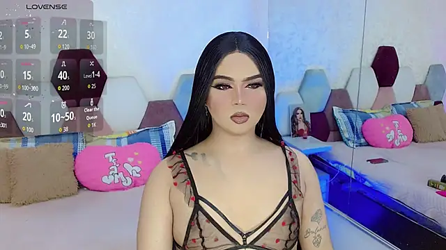 kushina uzumaki75 online show from 10-22-25, 05:19