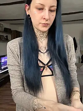 Snapshot of Seductively4_20 chatting on 10-19-25, 03:23 Seductively4 20 online show from 10-19-25, 03:23