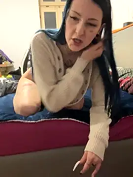 Snapshot of Seductively4_20 chatting on 10-26-25, 06:58 Seductively4 20 online show from 10-26-25, 06:58