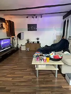 Snapshot of Seductively4_20 chatting on 11-03-25, 12:28 Seductively4 20 online show from 11-03-25, 12:28