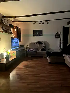 Snapshot of Seductively4_20 chatting on 11-16-25, 04:45 Seductively4 20 online show from 11-16-25, 04:45