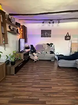 Snapshot of Seductively4_20 chatting on 11-17-25, 11:16 Seductively4 20 online show from 11-17-25, 11:16