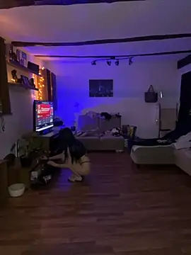 Snapshot of Seductively4_20 chatting on 11-20-25, 03:45 Seductively4 20 online show from 11-20-25, 03:45