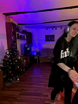 Snapshot of Seductively4_20 chatting on 11-29-25, 05:49 Seductively4 20 online show from 11-29-25, 05:49