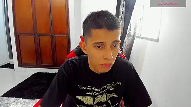 gomitaboy 1 online show from 09-15-25, 07:14