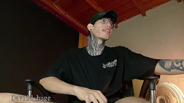 Snapshot of david_huge chatting on 07-16-26, 06:08 david huge online show from 07-16-26, 06:08