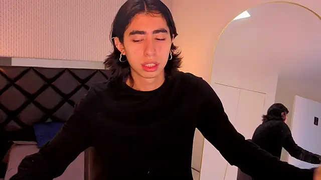 ryo light online show from 10-14-25, 08:09