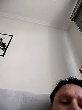 LeoMaduroSP online show from 09-18-25, 03:03