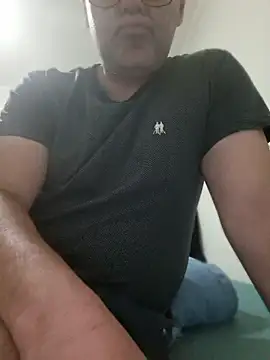 LeoMaduroSP online show from 07-19-26, 04:16