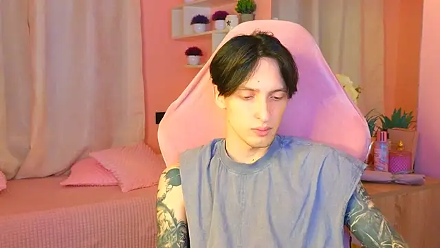 Martin Jin online show from 10-19-25, 01:12