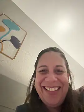 PrettyKittyMia online show from 03-29-26, 05:57