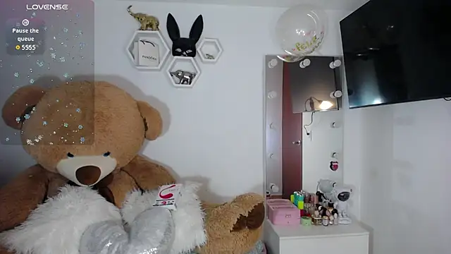 channel-rose1 online show from 03-24-26, 10:31