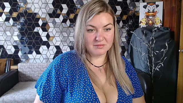 Snapshot of NikaSkylink chatting on 04-03-26, 06:33 NikaSkylink online show from 04-03-26, 06:33