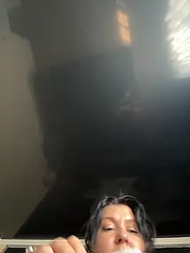 Liza Will online show from 09-17-25, 10:17