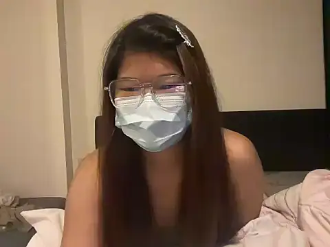 Snapshot of sweetguay9871 chatting on 02-20-26, 04:18 sweetguay9871 online show from 02-20-26, 04:18