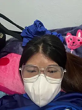 Snapshot of sweetguay9871 chatting on 05-16-26, 10:47 sweetguay9871 online show from 05-16-26, 10:47