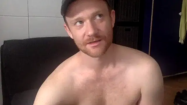Snapshot of T_R_1992 chatting on 06-20-26, 06:16 T R 1992 online show from 06-20-26, 06:16