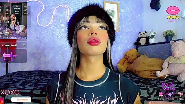 Snapshot of Aishasexy18 chatting on 11-21-25, 04:44 Aishasexy18 online show from 11-21-25, 04:44