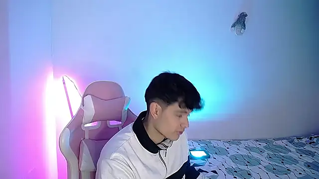 Snapshot of Stepha_babe chatting on 09-13-25, 05:18 Stepha babe online show from 09-13-25, 05:18