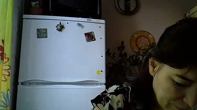 Krystal 82 online show from 11-19-25, 08:47