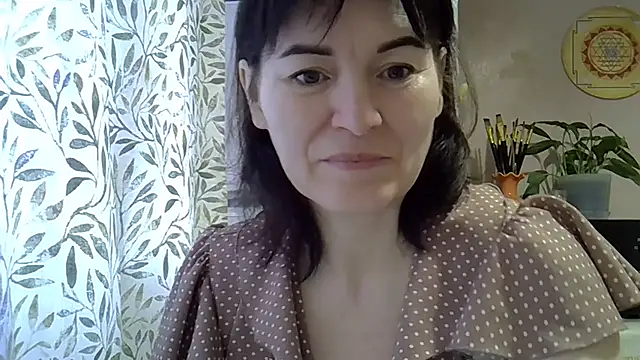 Krystal 82 online show from 12-04-25, 08:45