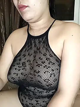 Snapshot of Fatina-arabic chatting on 06-21-26, 07:49 Fatina-arabic online show from 06-21-26, 07:49
