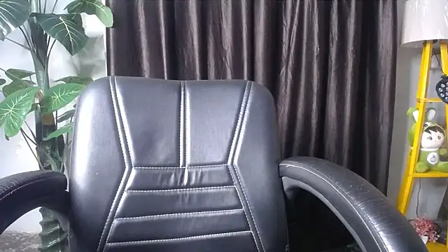 kiara 1122 online show from 04-25-26, 10:18