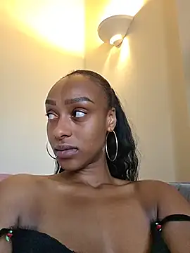Snapshot of Hazel_Dollxx chatting on 06-21-26, 04:26 Hazel Dollxx online show from 06-21-26, 04:26