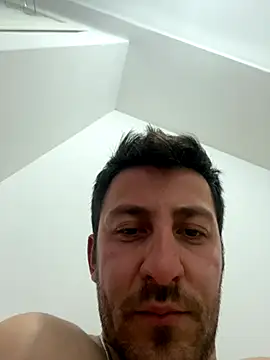 Snapshot of emredenizz07 chatting on 10-10-25, 10:53 emredenizz07 online show from 10-10-25, 10:53