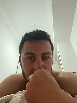 emredenizz07 online show from 11-05-25, 01:44