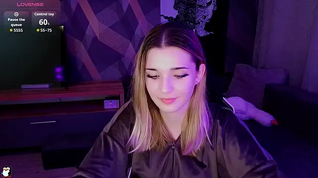 Sandy Belle online show from 10-09-25, 09:13