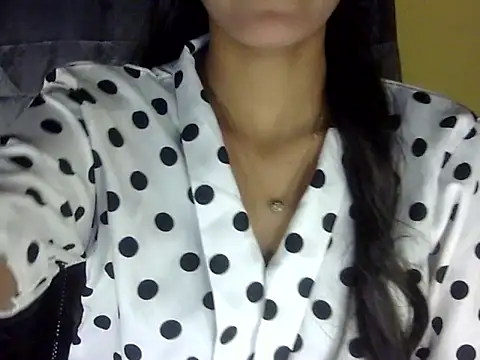 zara Khan0 online show from 10-03-25, 02:03