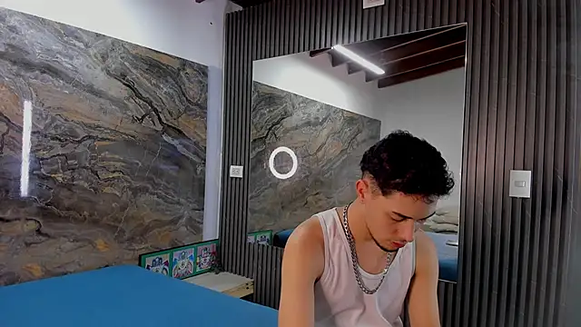 Snapshot of _Axel_09 chatting on 09-26-25, 04:16 Axel 09 online show from 09-26-25, 04:16