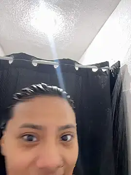 Nia Desire online show from 05-19-26, 06:09