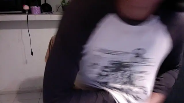 Nia Desire online show from 05-27-26, 08:44