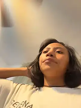 Nia Desire online show from 06-24-26, 08:24