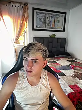 Snapshot of Justin_trevor1 chatting on 06-17-26, 08:43 Justin trevor1 online show from 06-17-26, 08:43