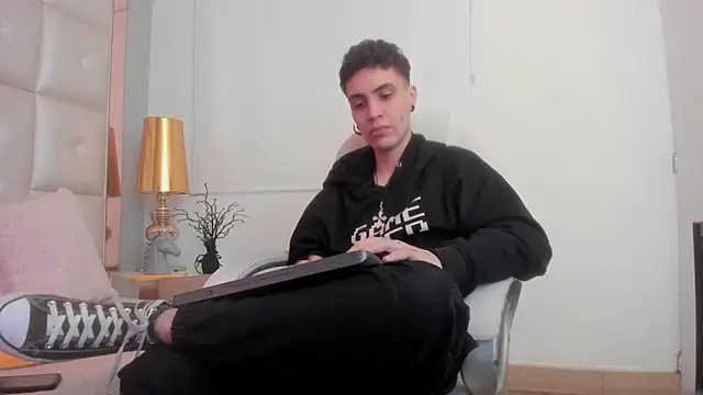 dark sun302 online show from 12-04-25, 10:07