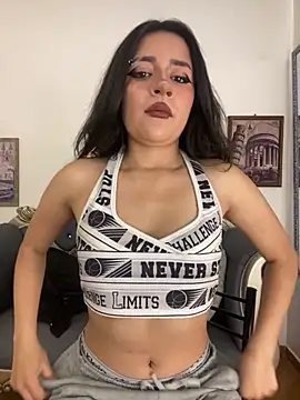 Snapshot of ZaraTrump chatting on 10-07-25, 10:07 ZaraTrump online show from 10-07-25, 10:07